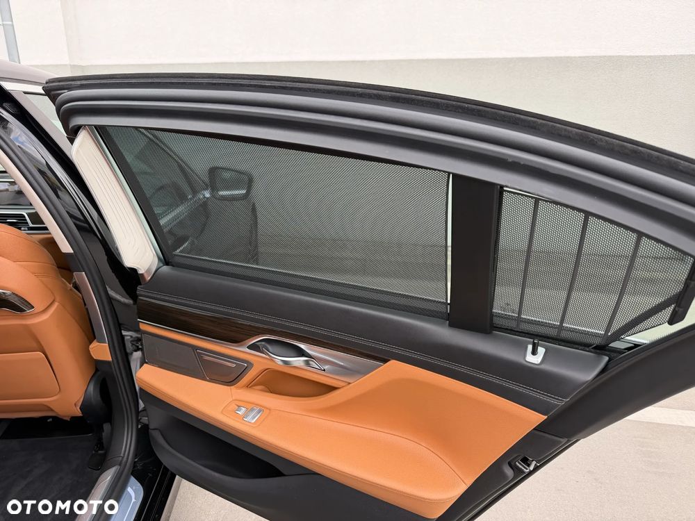 BMW Seria 7 - 27