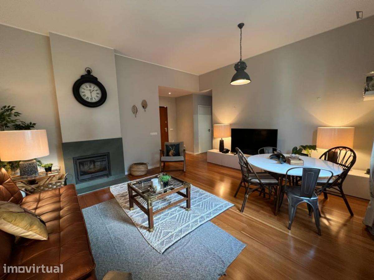 Apartamento com 2 quartos - localizado em Paranhos Porto - Grande imagem: 5/17