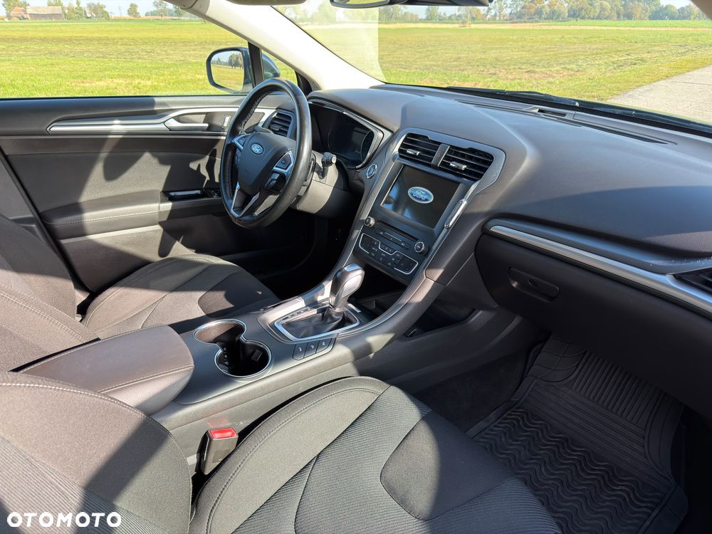 Ford Mondeo - 23