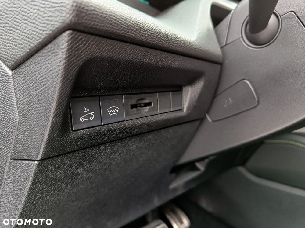 Peugeot 308 1.5 BlueHDi GT S&S EAT8 - 27