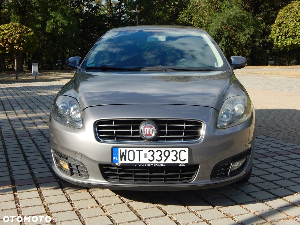 Fiat Croma 2.2 16V Dynamic - 2
