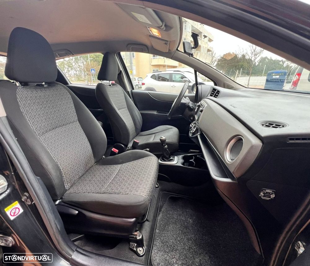 Toyota Yaris - 5