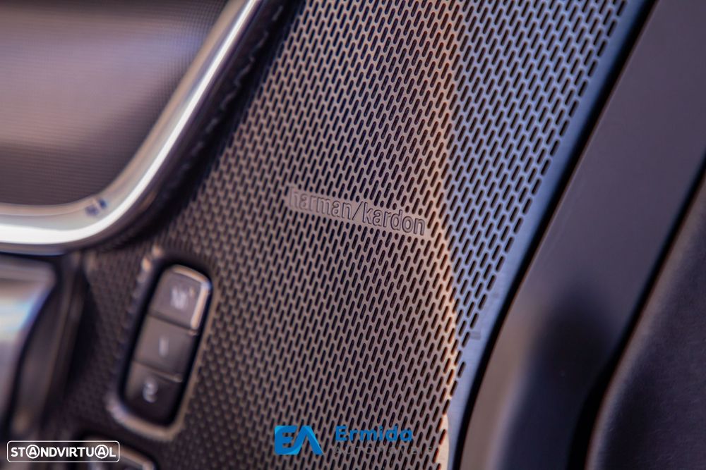 Volvo V90 2.0 T6 PHEV R-Design AWD - 38
