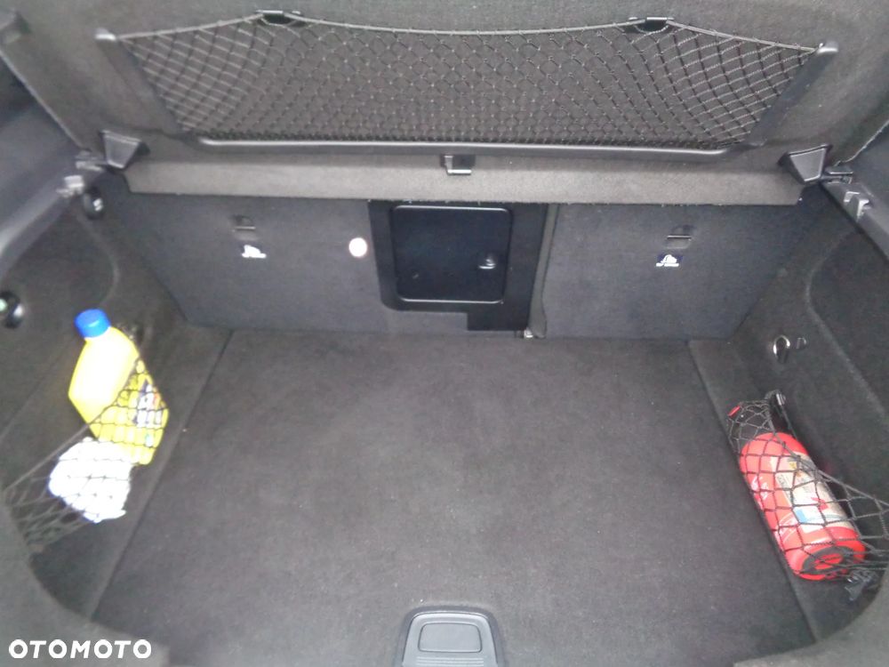 Mercedes-Benz Klasa A 180 7G-DCT Activity Edition - 13