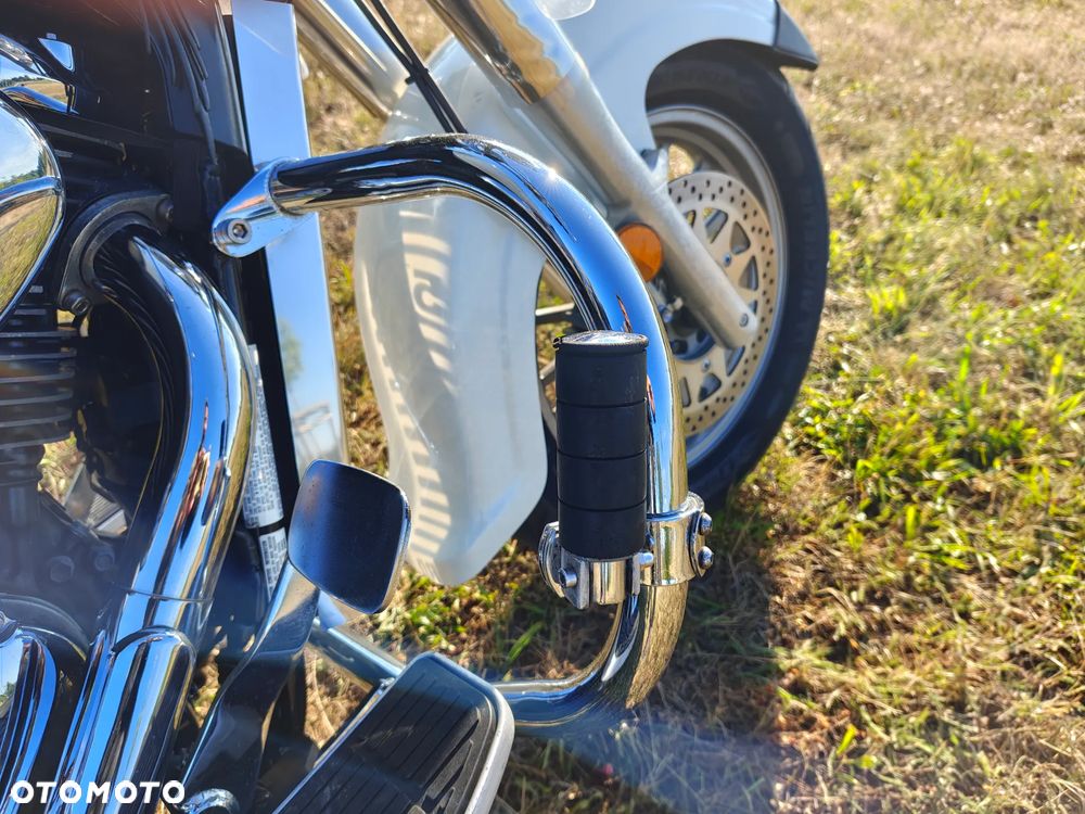 Suzuki VL 800 Volusia - Boulevard C50 - 22