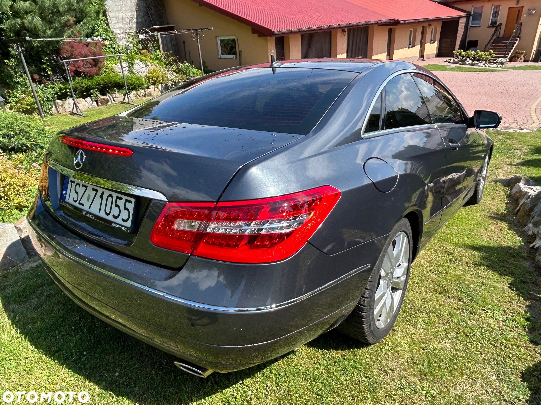 Mercedes-Benz Klasa E 350 CDI DPF Cabrio BlueEFFICIENCY 7G-TRONIC Avantgarde - 6