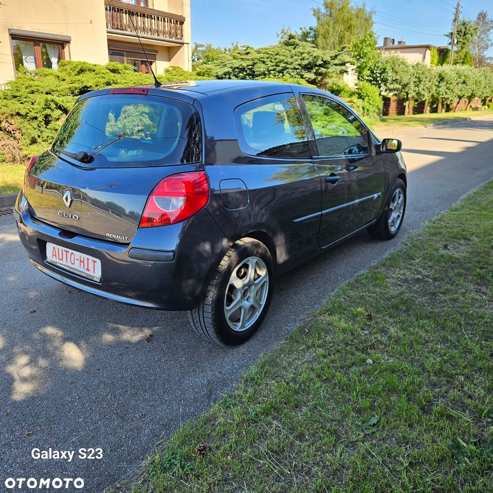 Renault Clio 1.6 Confort Privilege - 7