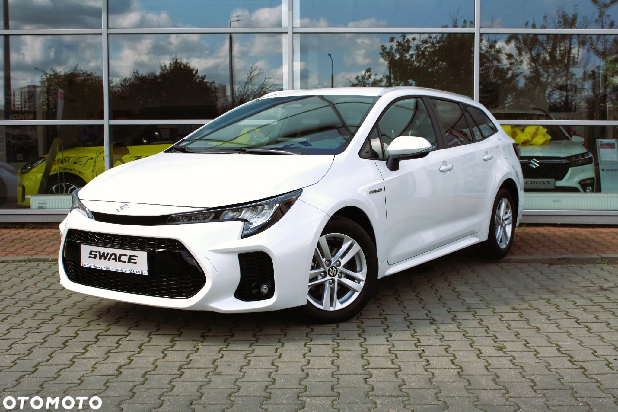 Suzuki Swace 1.8 Hybrid Premium Plus CVT - 3