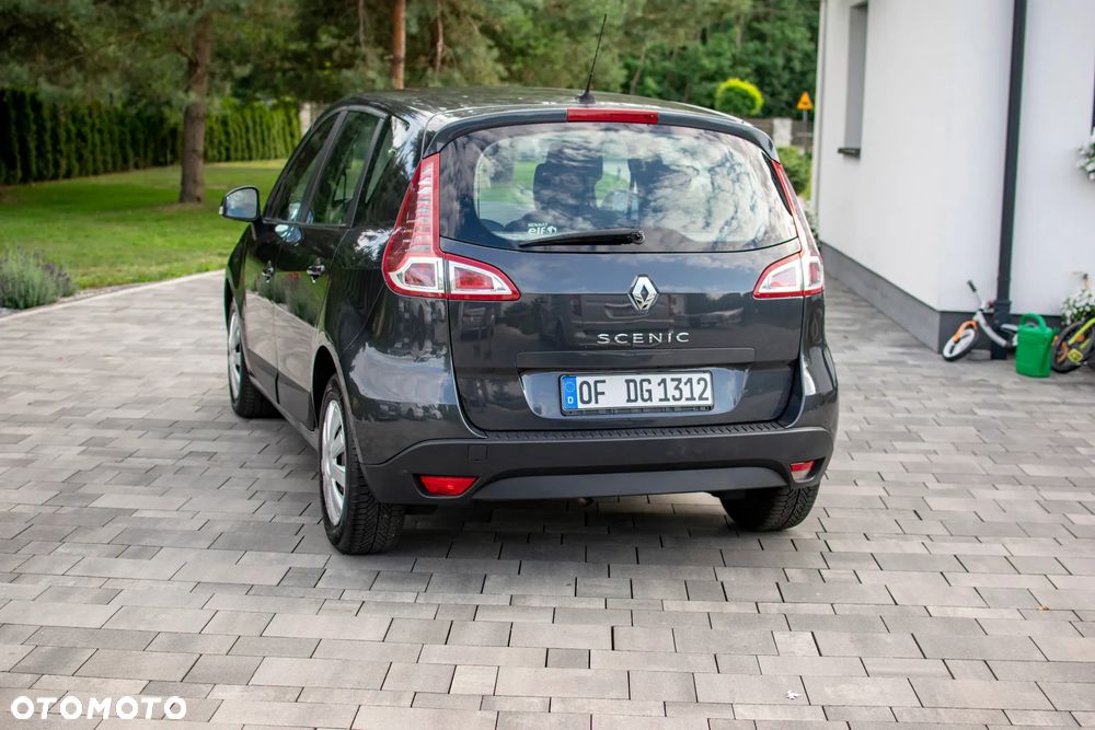 Renault Scenic - 24