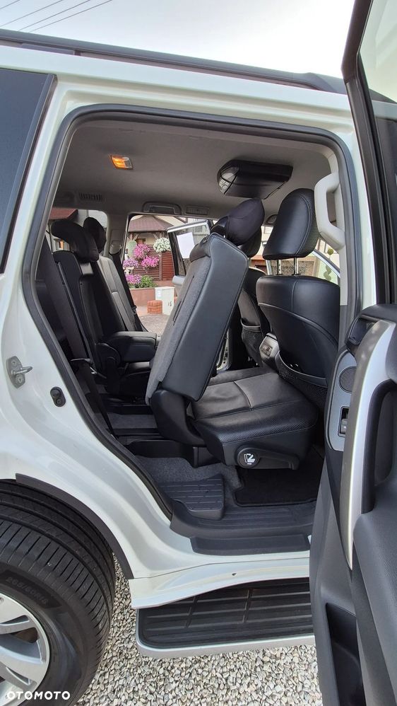Toyota Land Cruiser LC 3.0 D-4D Premium 7os - 12