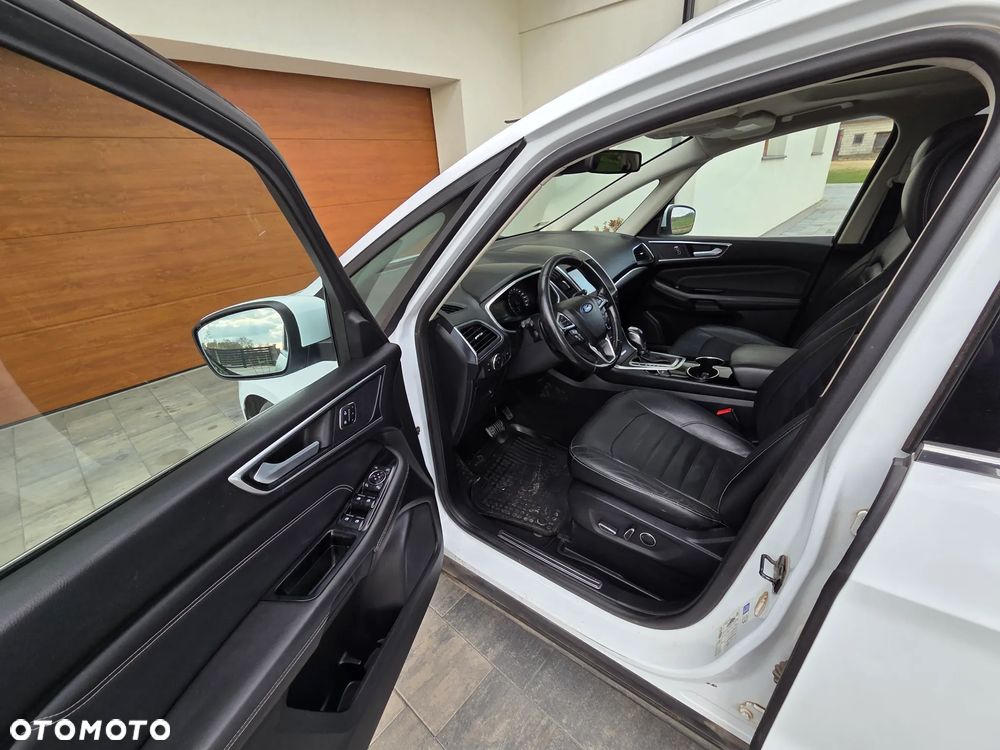 Ford Galaxy - 8