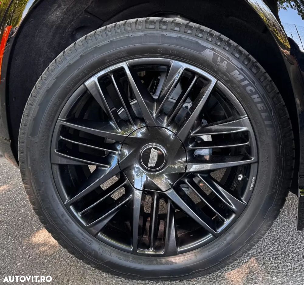 Cadillac Escalade - 8
