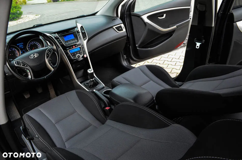 Hyundai i30 1.6 CRDi BlueDrive Comfort - 34