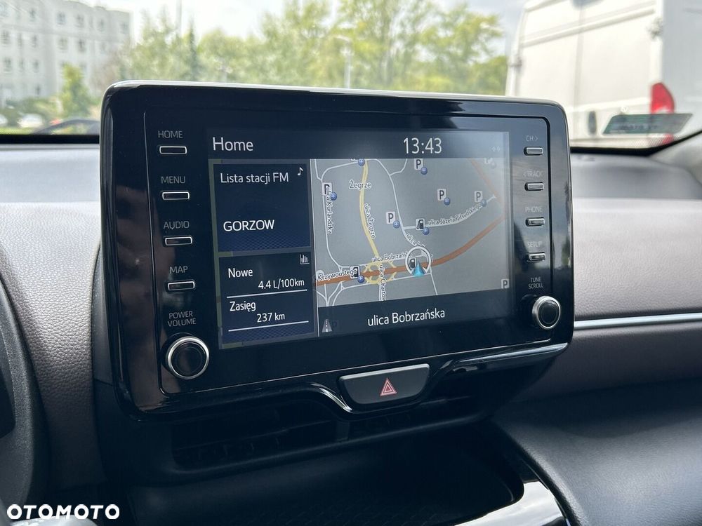 Toyota Yaris Cross Hybrid 1.5 Executive 4x4 - 17