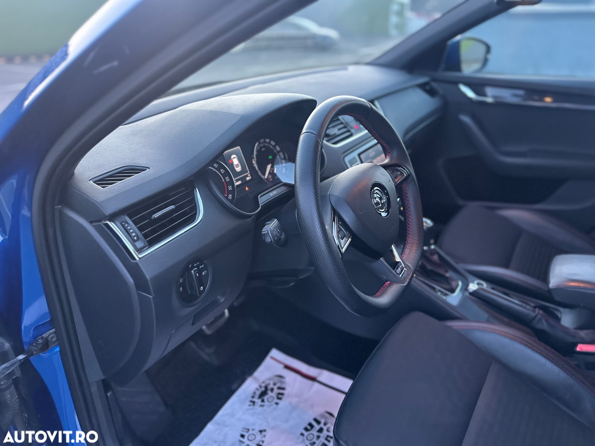 Skoda Octavia 2.0 TDI RS DSG - 17
