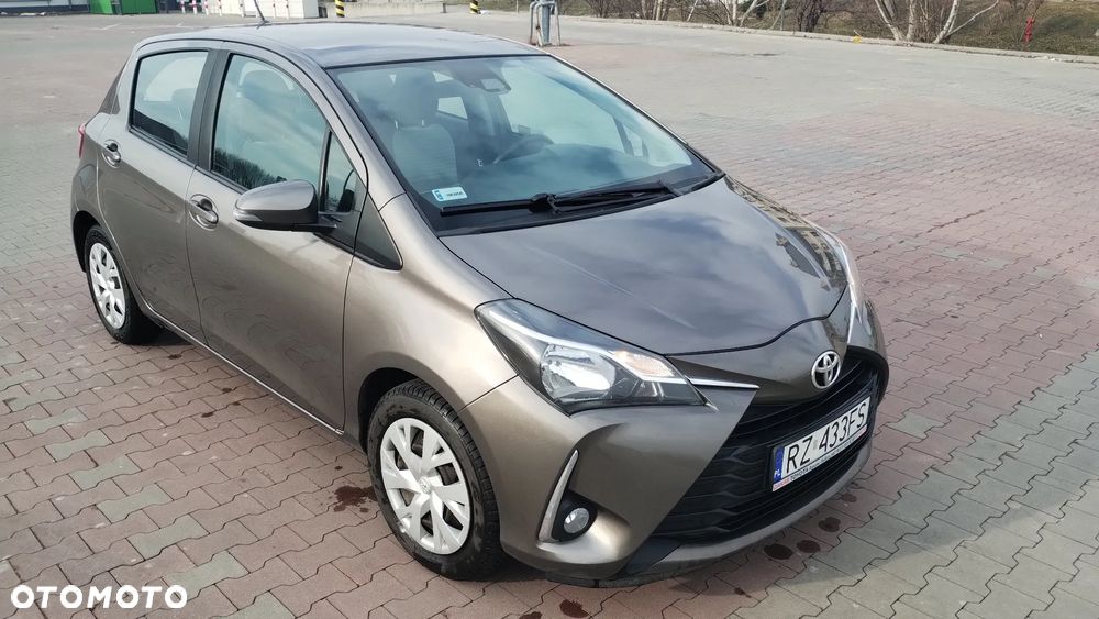 Toyota Yaris - 1
