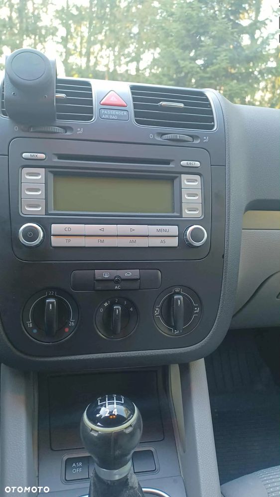 Volkswagen Golf - 4