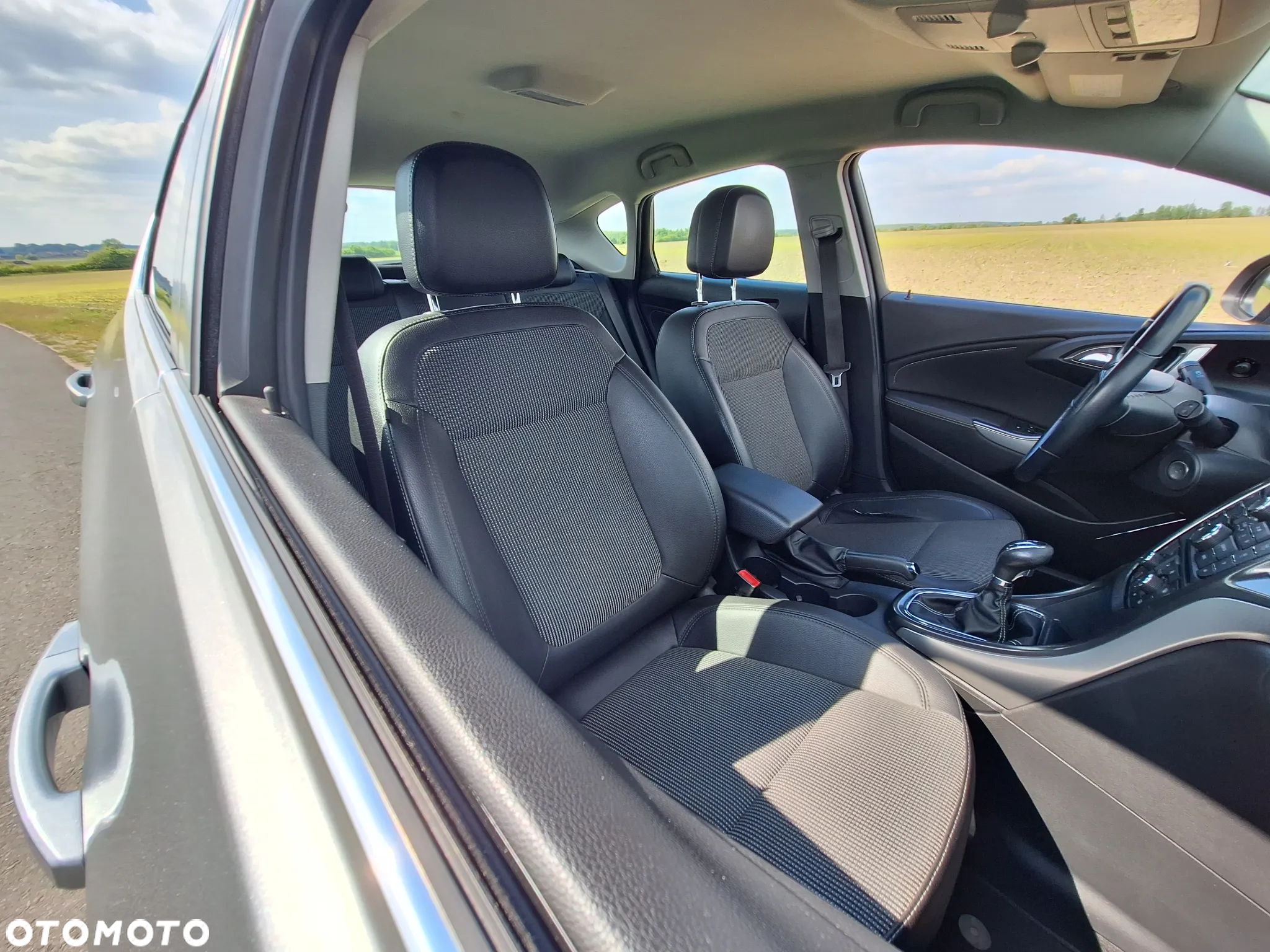 Opel Astra IV 1.4 T Cosmo - 20