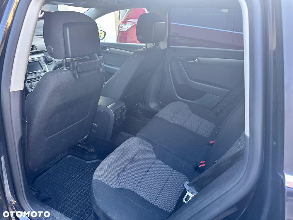 Volkswagen Passat 2.0 TDI Comfortline DSG - 7