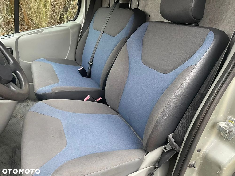 Renault traffic - 13