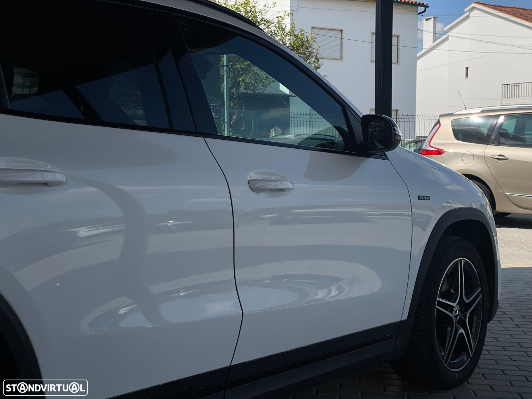 Mercedes-Benz GLA 250 e AMG Line - 10