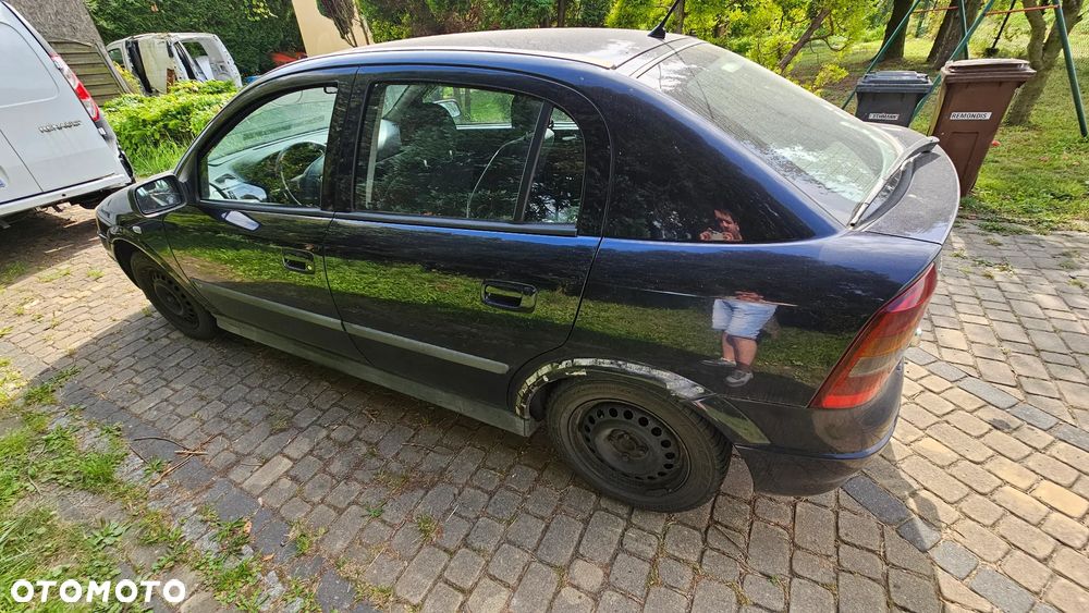 Opel Astra 1.7 CDTI NJoy - 4