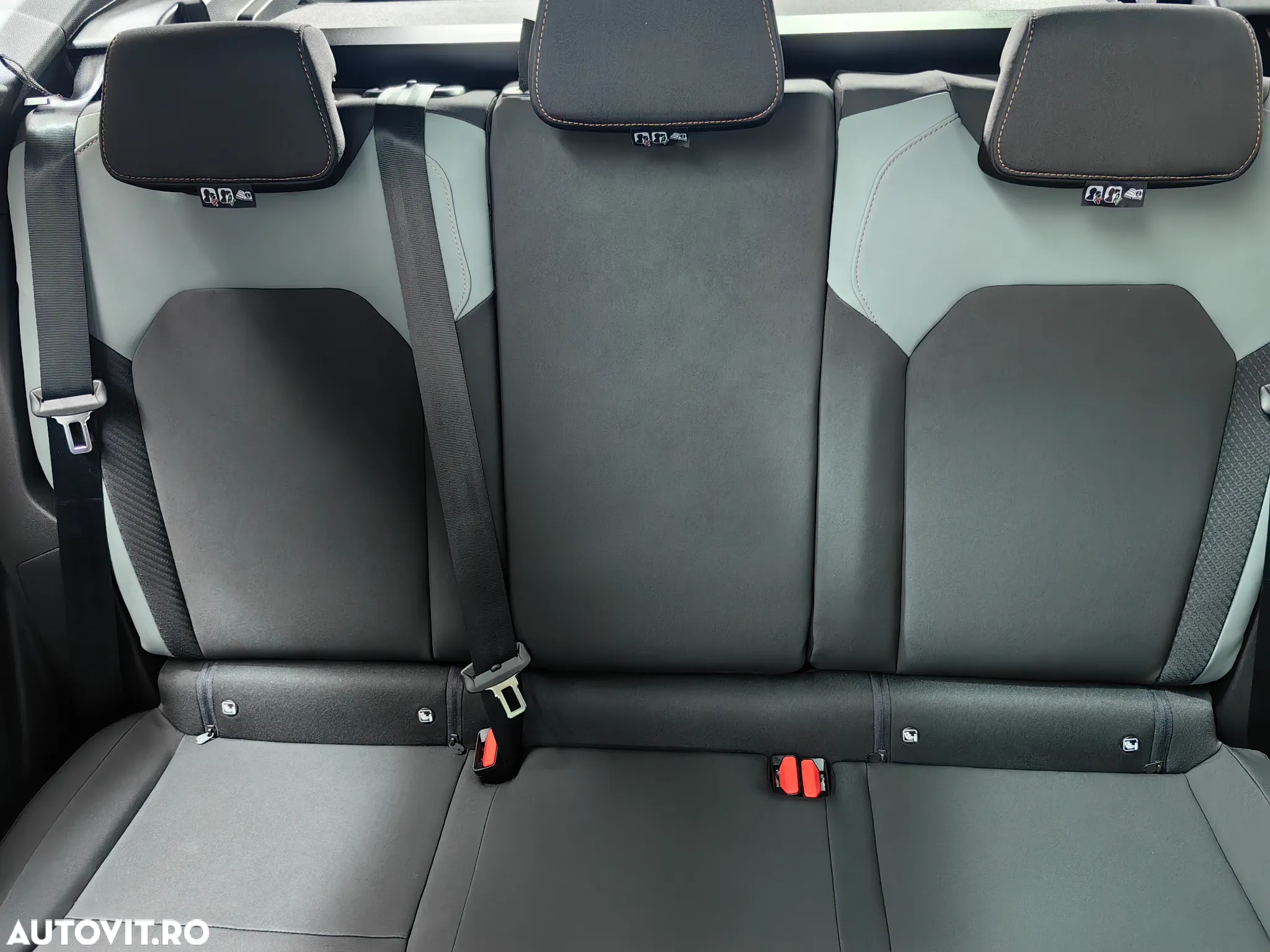 Dacia Bigster HEV 155 Extreme - 11