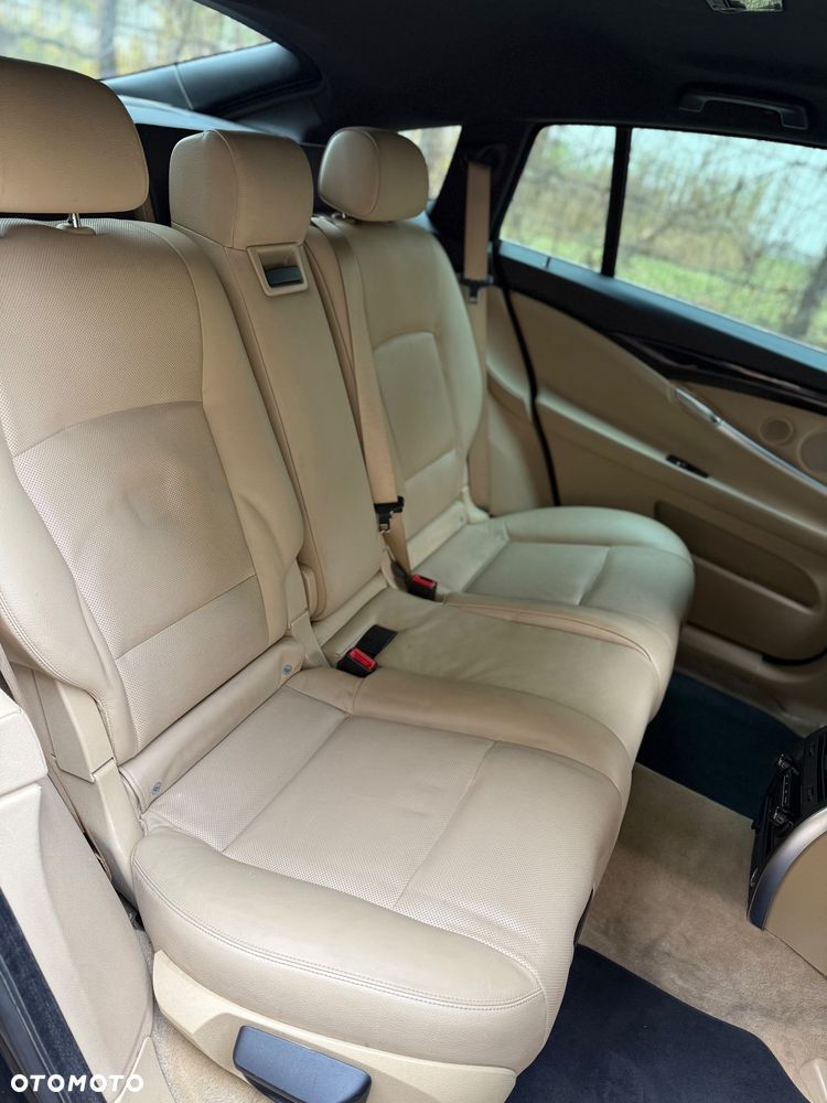 BMW 5GT 535d - 13