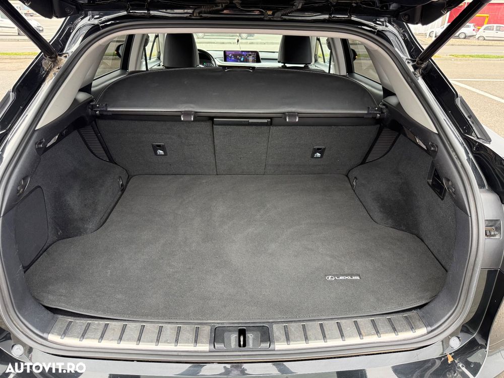 Lexus Seria RX 450h Aut. Luxury (trapa) - 26