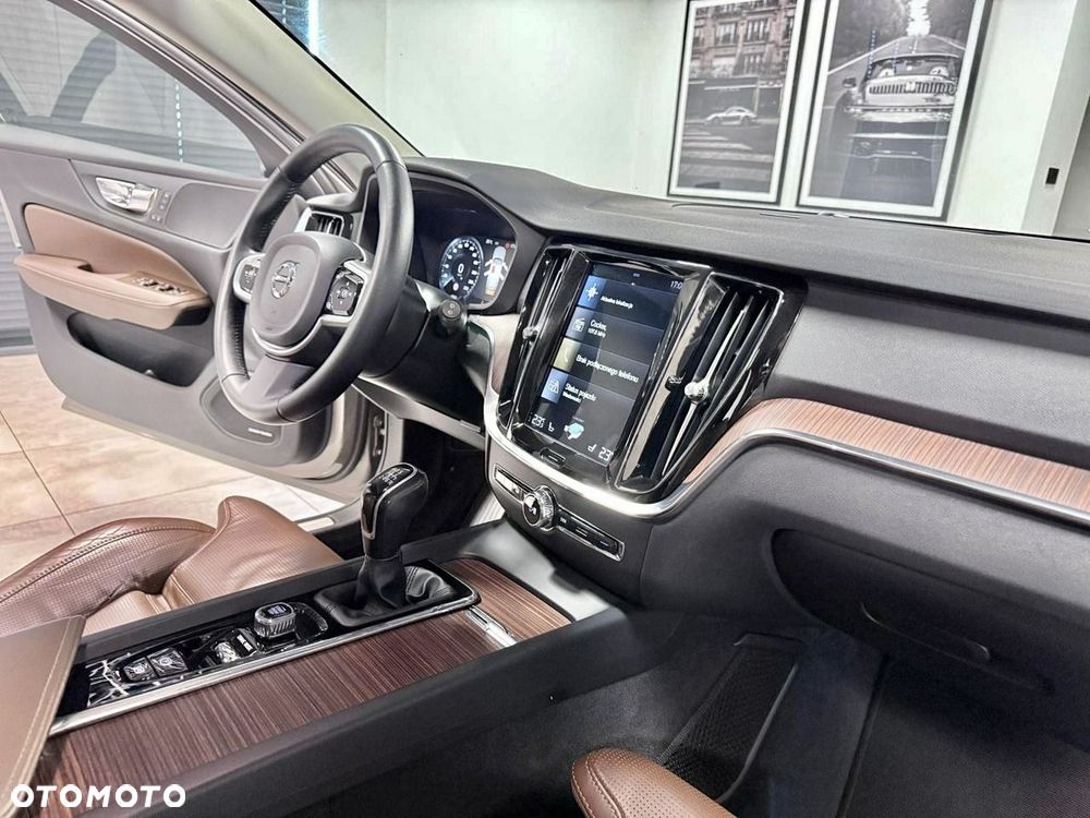 Volvo V60 D3 Inscription - 40