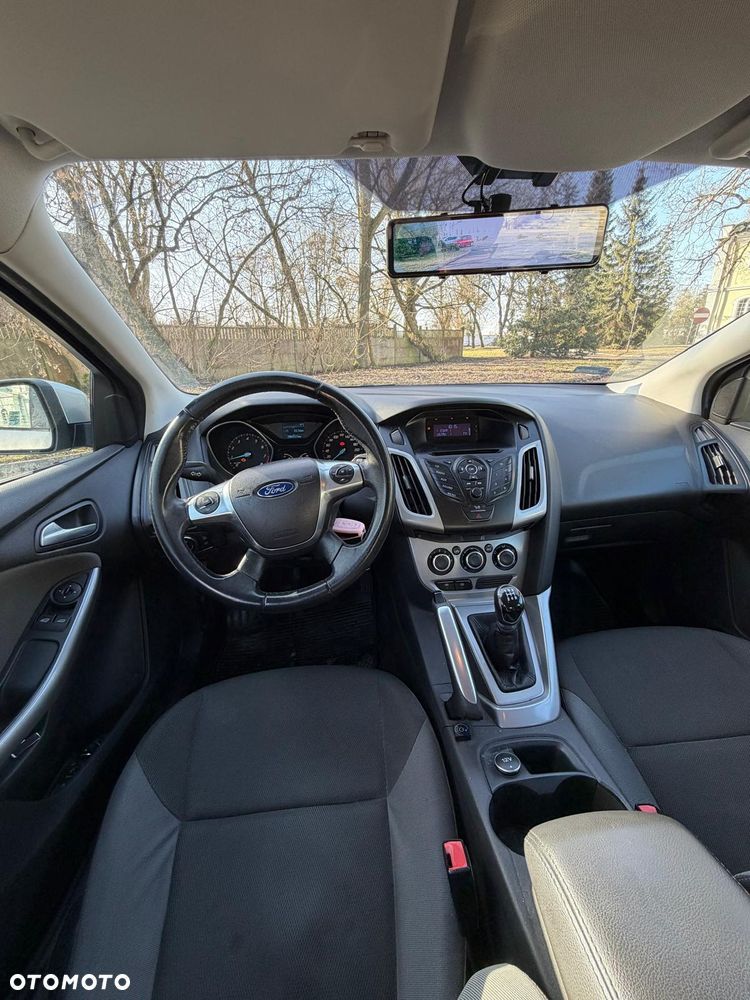 Ford Focus 1.6 Trend - 15