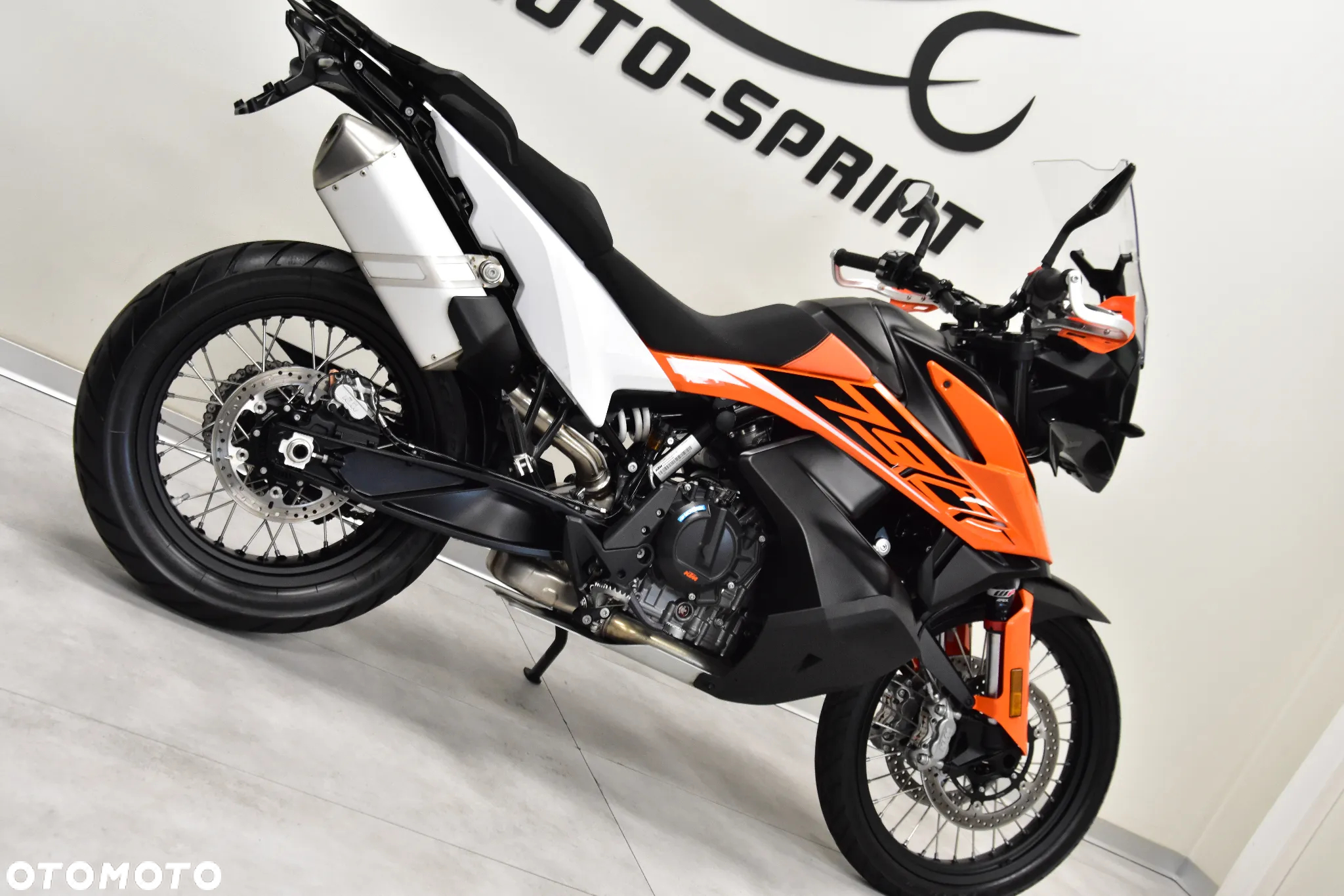 KTM Adventure - 8