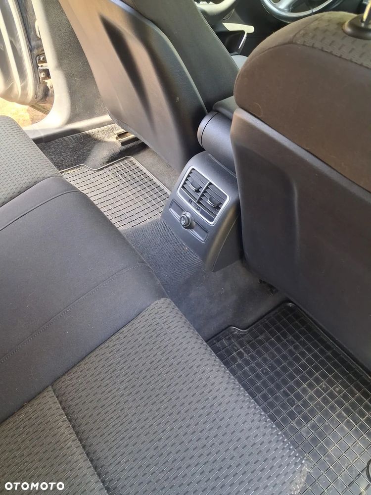 Audi A6 Avant 2.0 TDI - 17