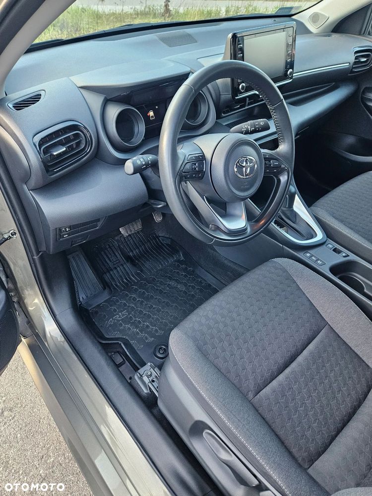 Toyota Yaris - 15