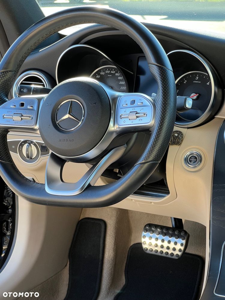 Mercedes-Benz Klasa C 220 d Coupe 9G-TRONIC AMG Line - 16
