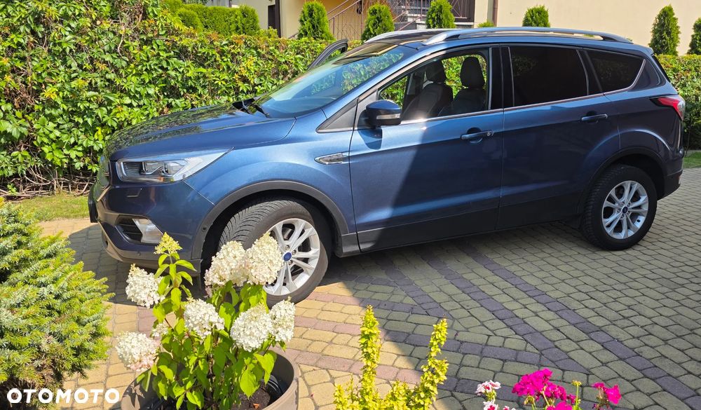 Ford Kuga 2.0 TDCi AWD Titanium - 4