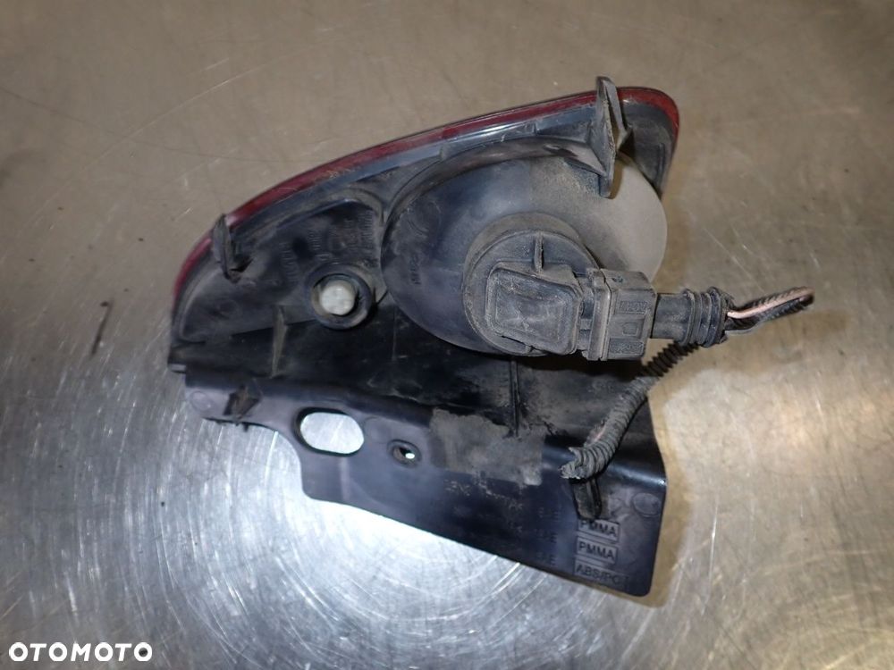 LAMPA PRZECIWMGIELNA PRAWY TYŁ RENAULT ESPACE 2.0 IV 8200027154 - 4
