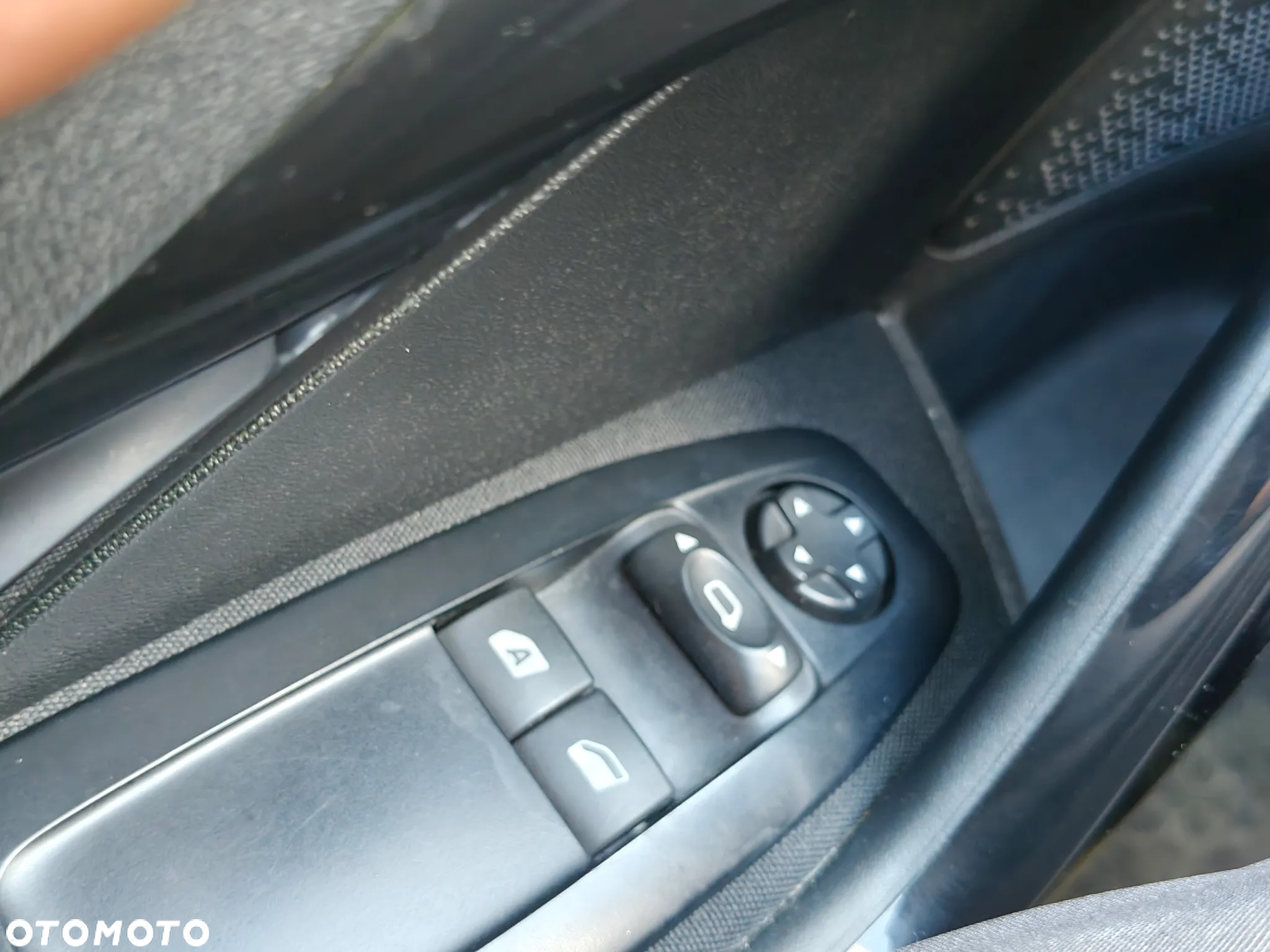 Peugeot 208 1.2 PureTech GPF Allure S&S - 20