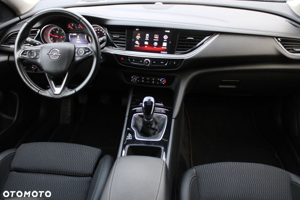 Opel Insignia - 34