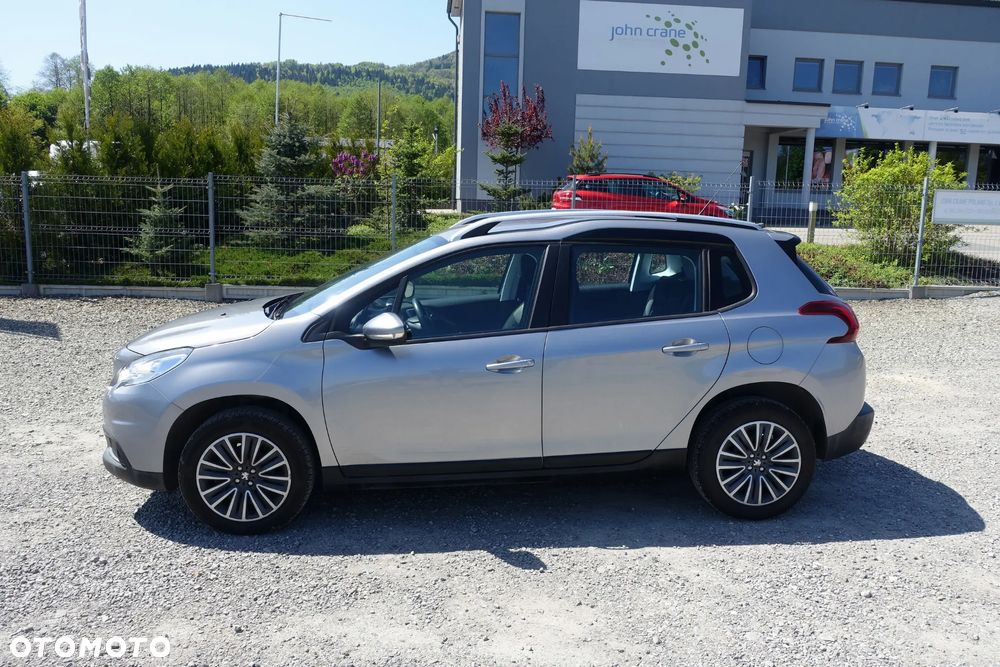 Peugeot 2008 1.2 Pure Tech Active - 8