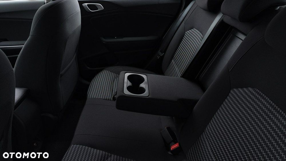 Kia Ceed - 15