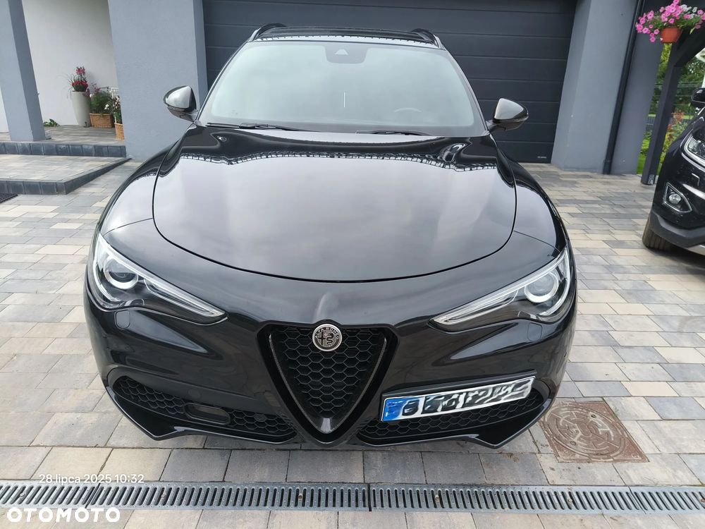 Alfa Romeo Stelvio 2.0 Turbo 16V AT8-Q4 Estrema - 4