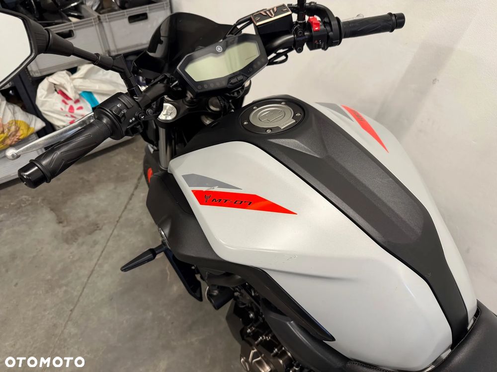 Yamaha MT - 20