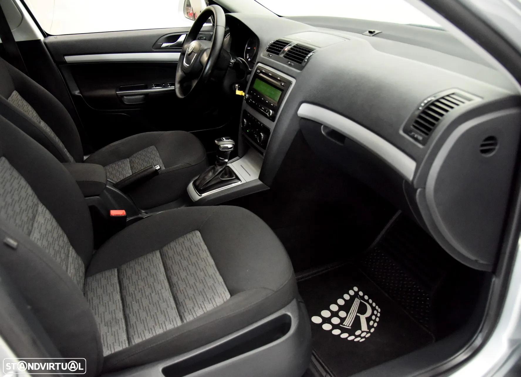 Skoda Octavia Break 1.6 TDi Ambiente DSG - 11