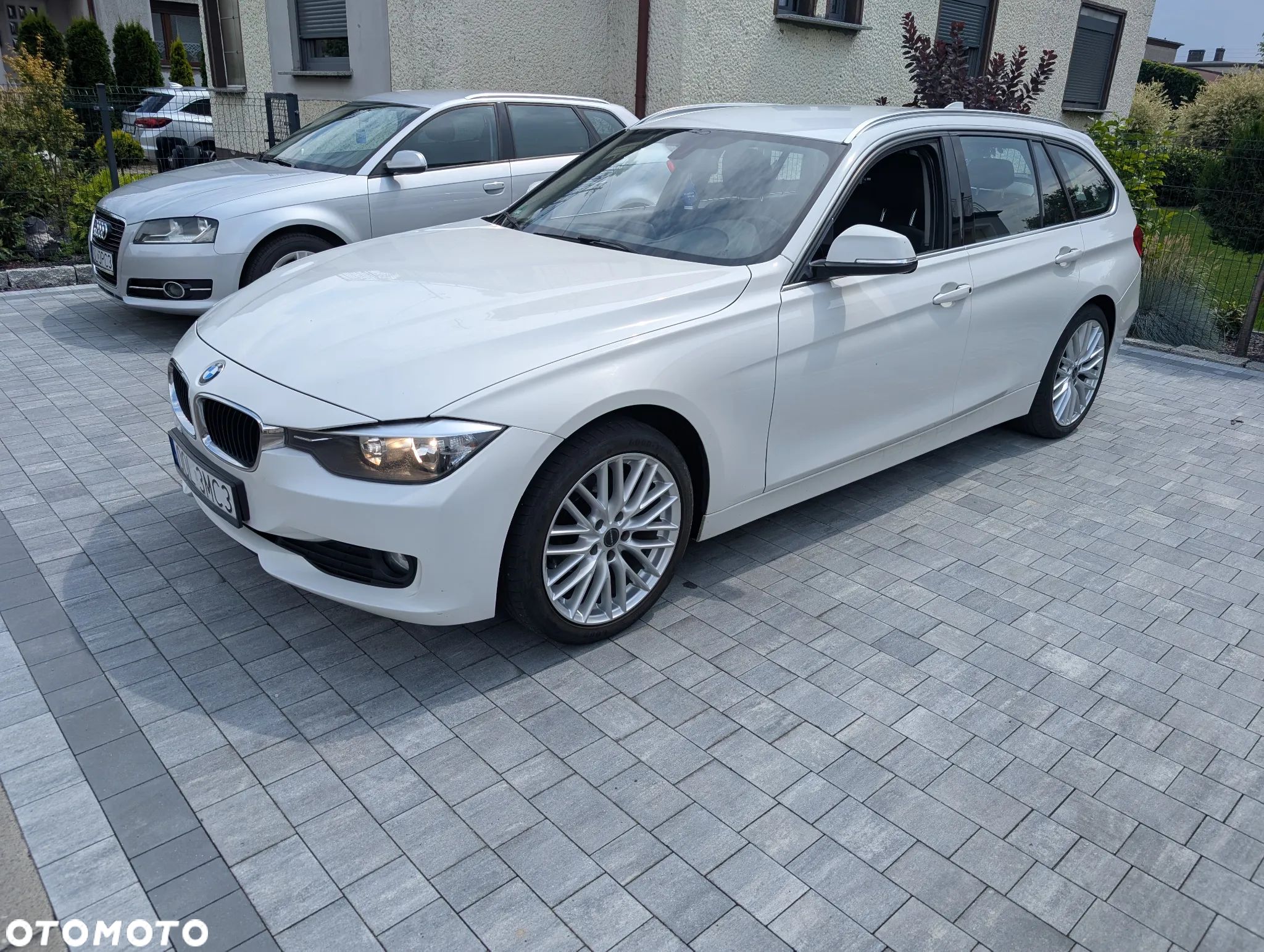 BMW Seria 3 316d Touring - 1