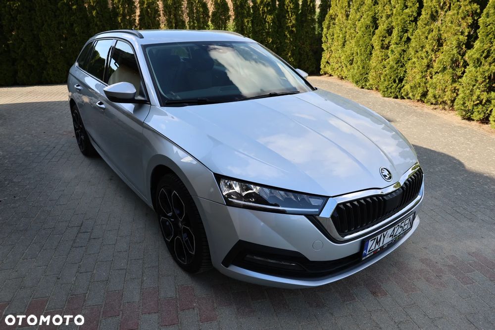 Skoda Octavia 2.0 TDI DSG Edition - 12