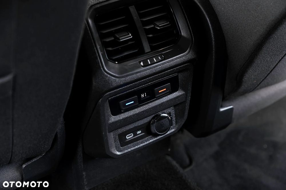 Volkswagen Tiguan 2.0 TDI SCR ACTIVE - 27