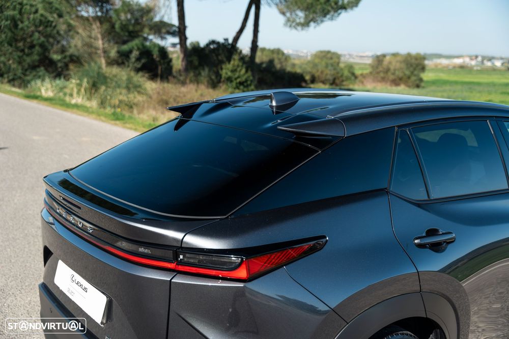 Lexus RZ 300e Premium - 28