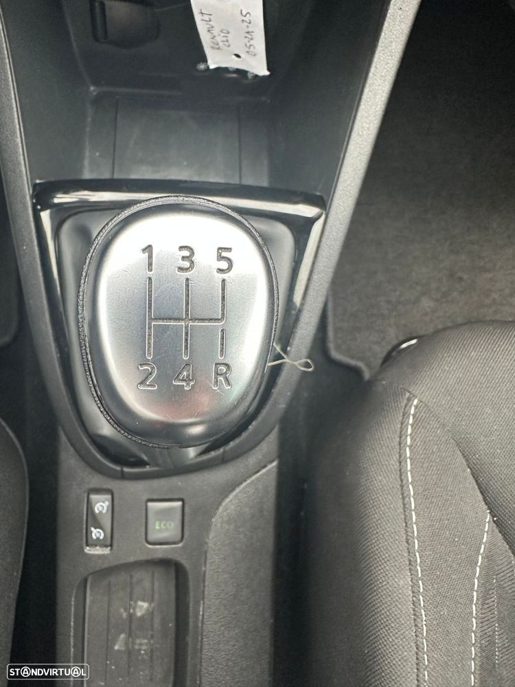 Renault Clio 0.9 TCe Limited Bi-Fuel - 24