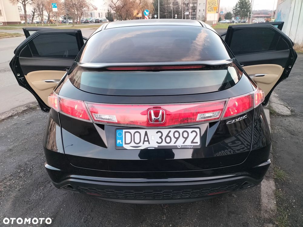 Honda Civic 1.8 Sport - 16